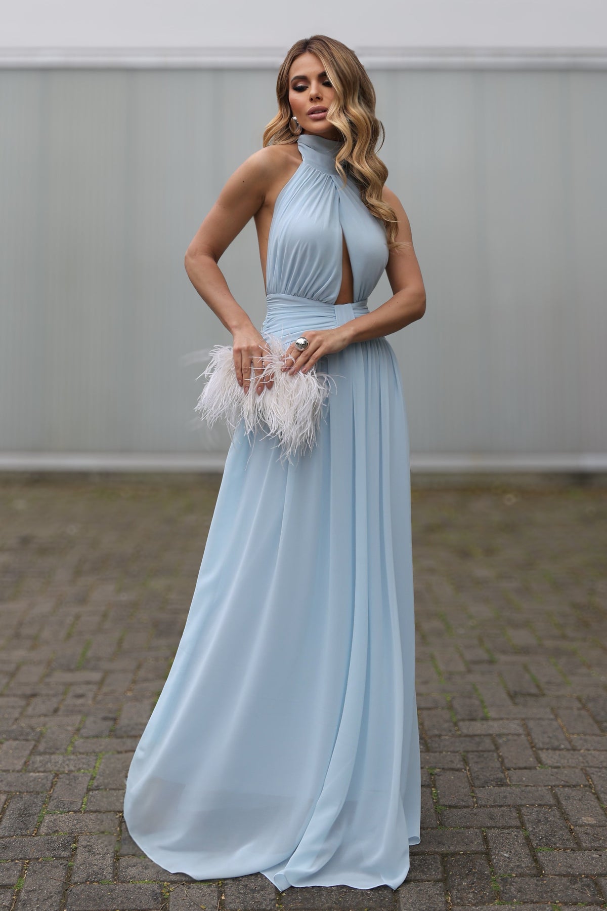 VESTIDO LONGO FRENTE ÚNICA COM RECORTE FRONTAL E CINTURA FRANZIDA AZUL