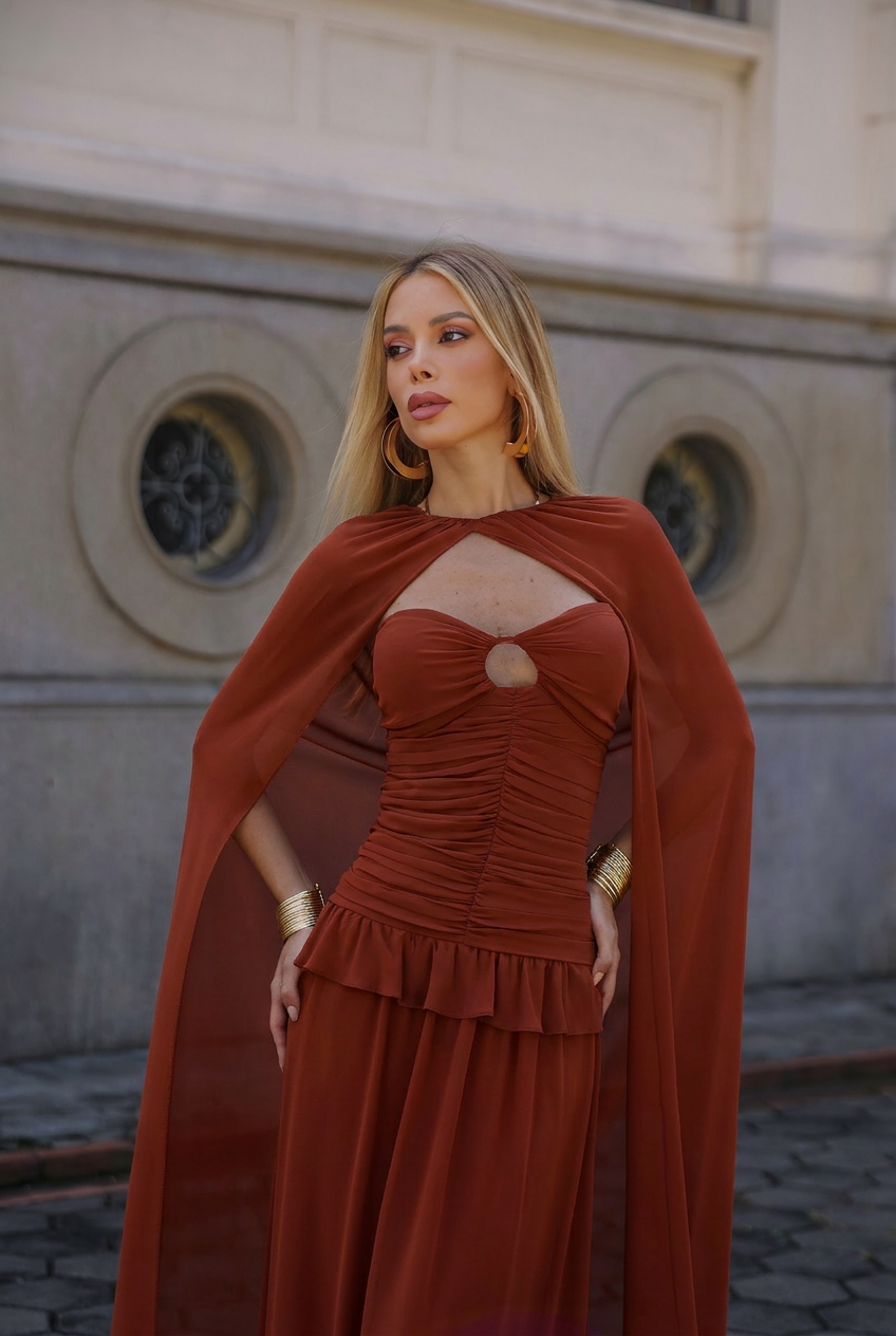 VESTIDO LONGO TOMARA QUE CAIA FRANZIDO COM RECORTE E CAPA TERRACOTA