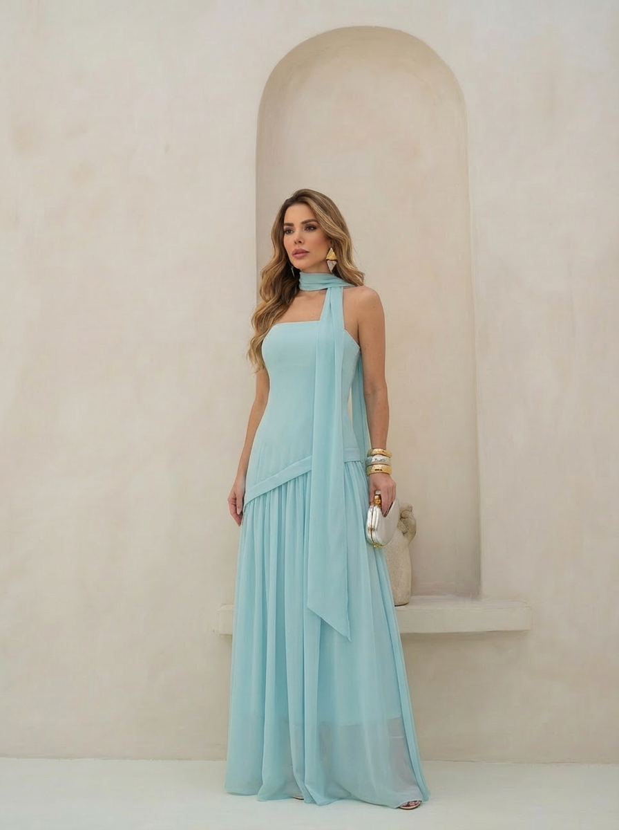 VESTIDO LONGO TOMARA QUE CAIA COM SAIA ASSIMÉTRICA E FAIXA AZUL