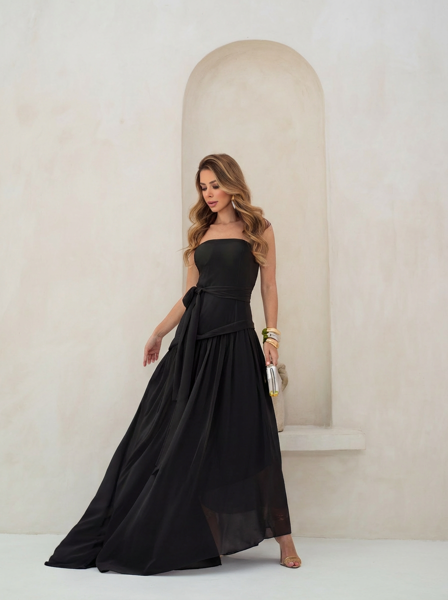 VESTIDO LONGO TOMARA QUE CAIA COM SAIA ASSIMÉTRICA E FAIXA PRETO