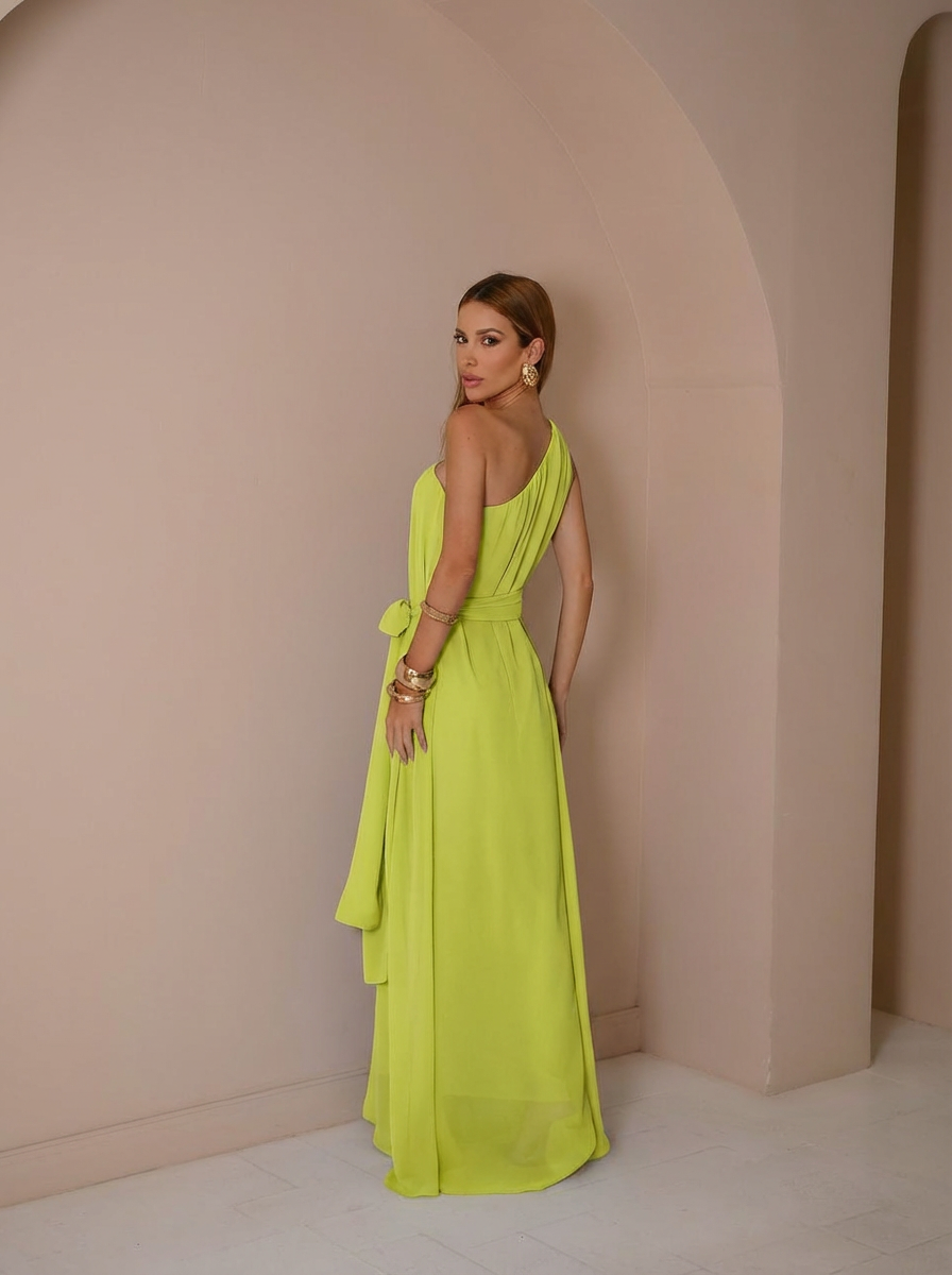 VESTIDO LONGO UM OMBRO COM FIVELA NA ALÇA E FAIXA VERDE