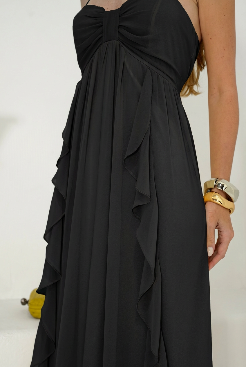 VESTIDO LONGO DECOTE CORAÇÃO COM ALÇAS DRAPEADO NO BUSTO E BABADO CASCATA PRETO