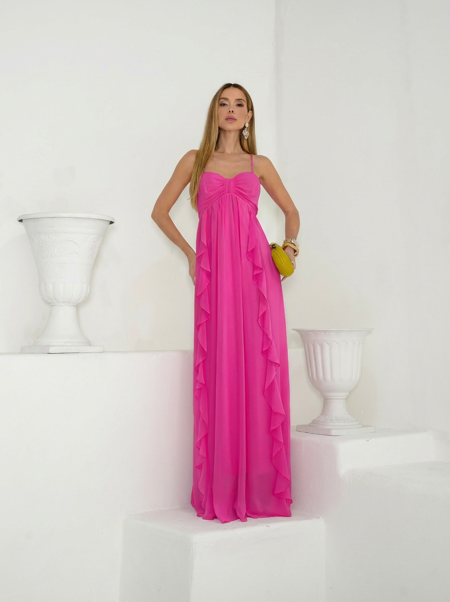 VESTIDO LONGO DECOTE CORAÇÃO COM ALÇAS DRAPEADO NO BUSTO E BABADO CASCATA ROSA