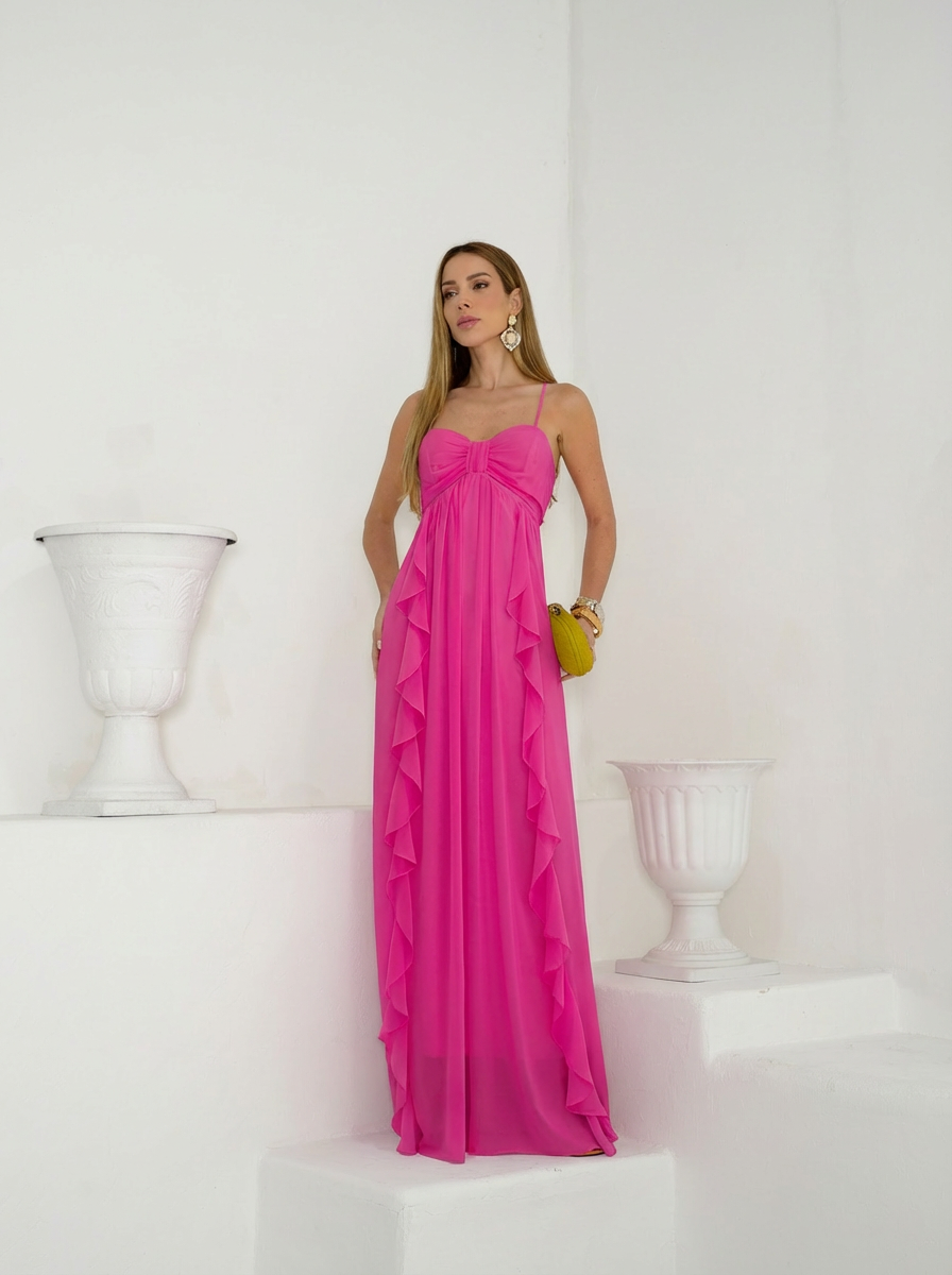 VESTIDO LONGO DECOTE CORAÇÃO COM ALÇAS DRAPEADO NO BUSTO E BABADO CASCATA ROSA