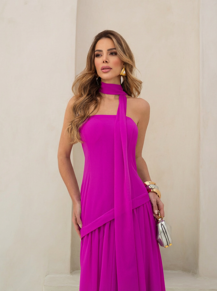 VESTIDO LONGO TOMARA QUE CAIA COM SAIA ASSIMÉTRICA E FAIXA ROSA