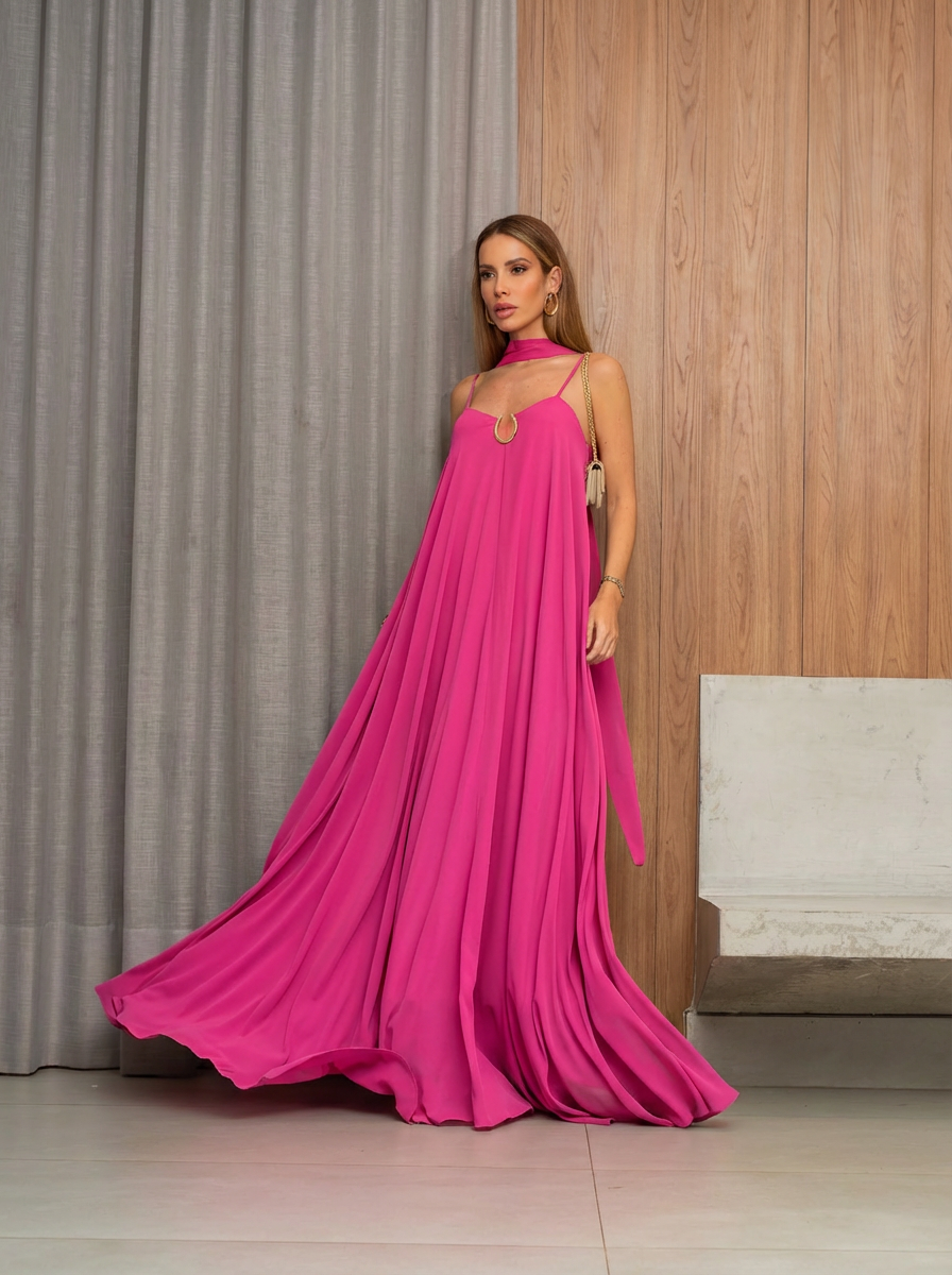 VESTIDO LONGO FLUIDO DE ALÇAS COM DETALHE METALIZADO FLOR REMOVÍVEL E FAIXA ROSA