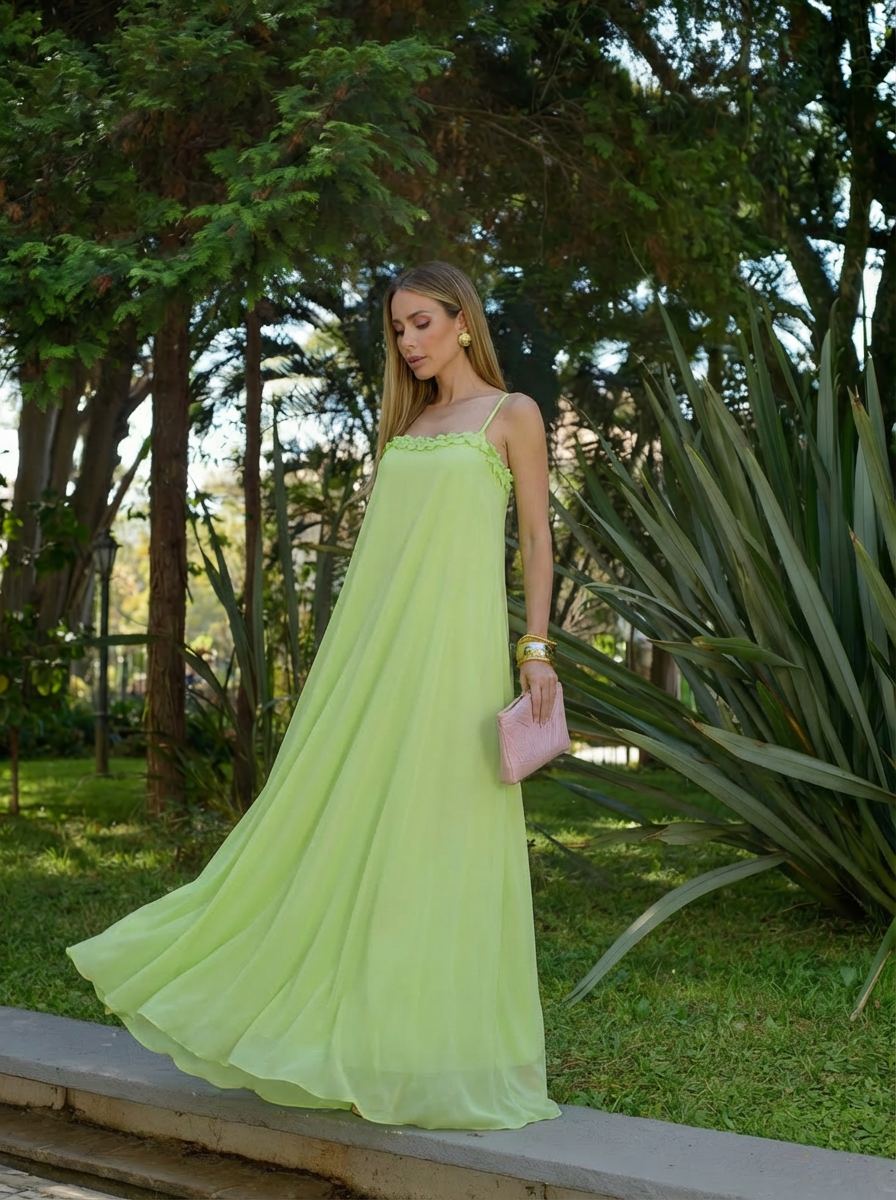 VESTIDO LONGO DECOTE RETO DE ALÇAS COM DETALHE ORIGAMI VERDE