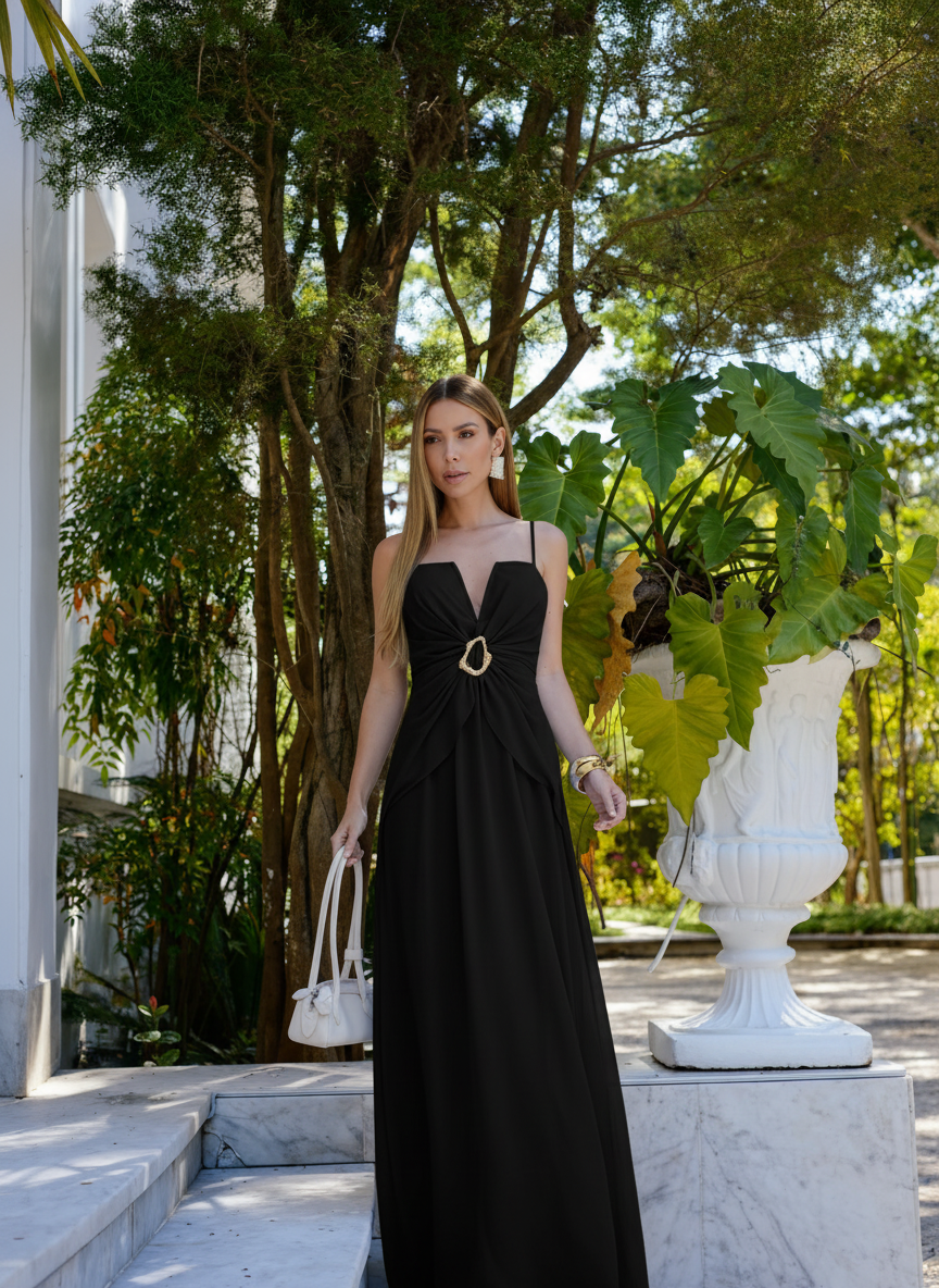 VESTIDO LONGO DECOTE V ESTRUTURADO DRAPEADO NA CINTURA COM FIVELA PRETO