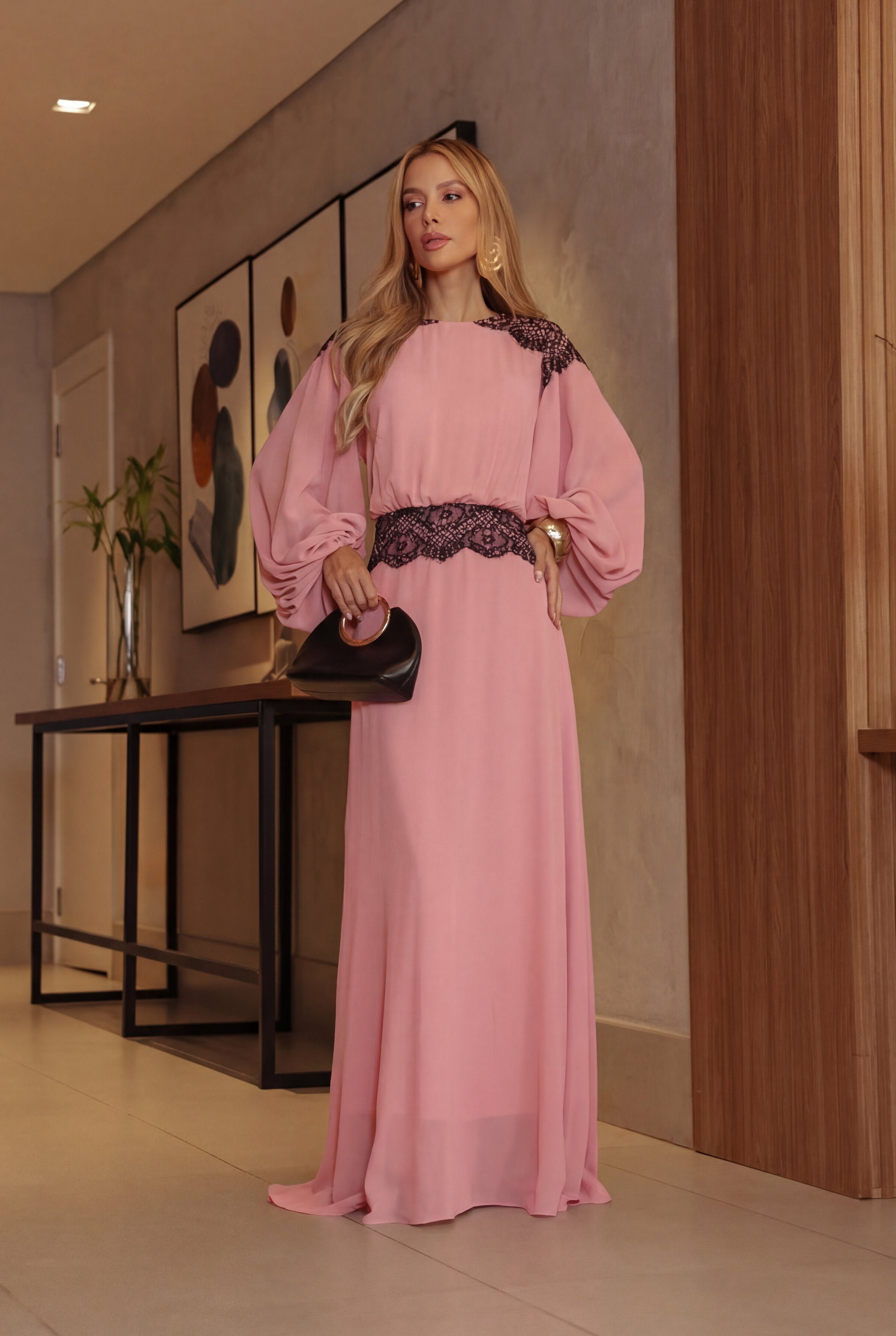 VESTIDO LONGO MANGA BALÃO COM RENDA ROSA