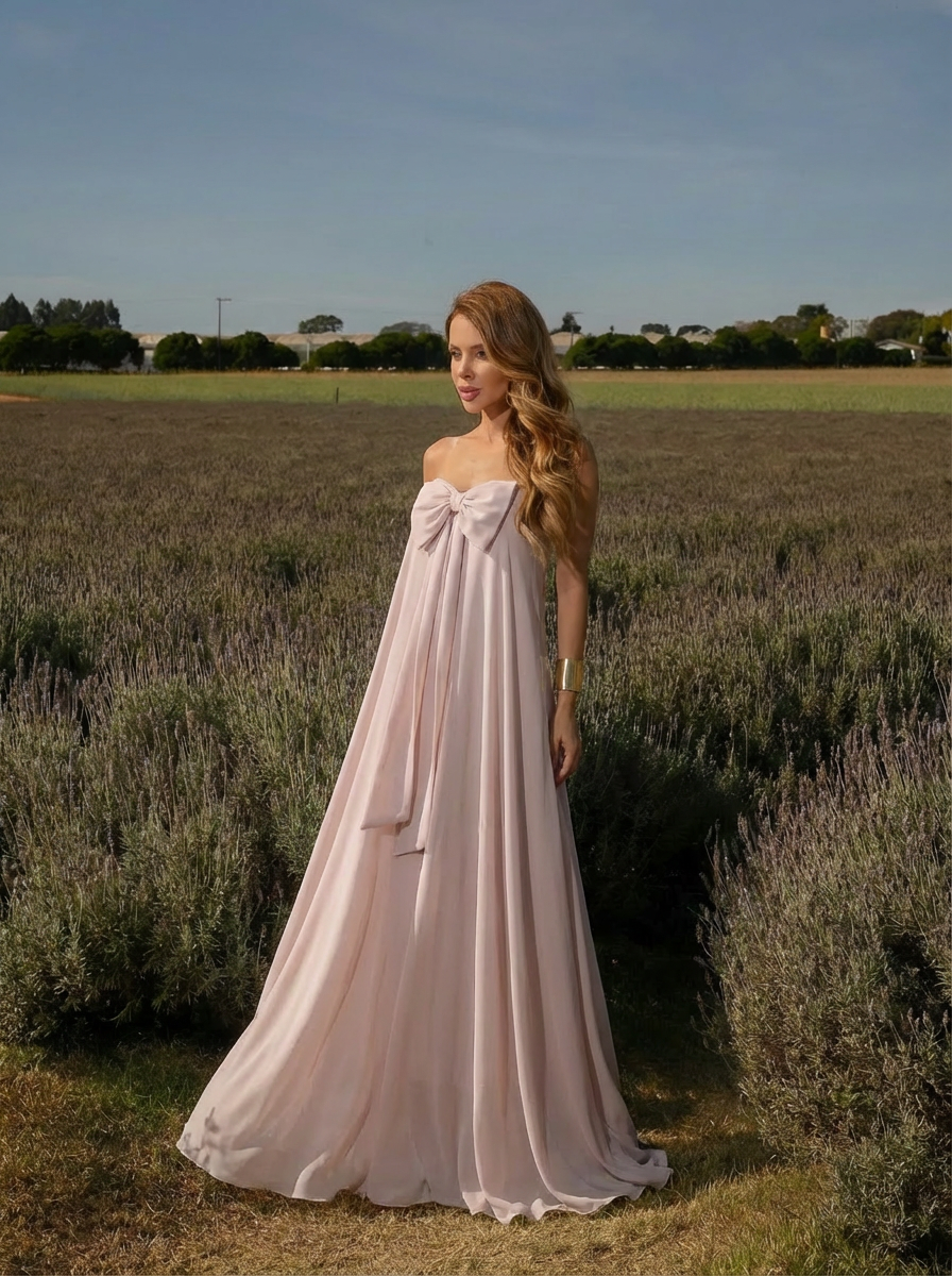 VESTIDO LONGO FLUÍDO DECOTE RETO COM LAÇO NUDE