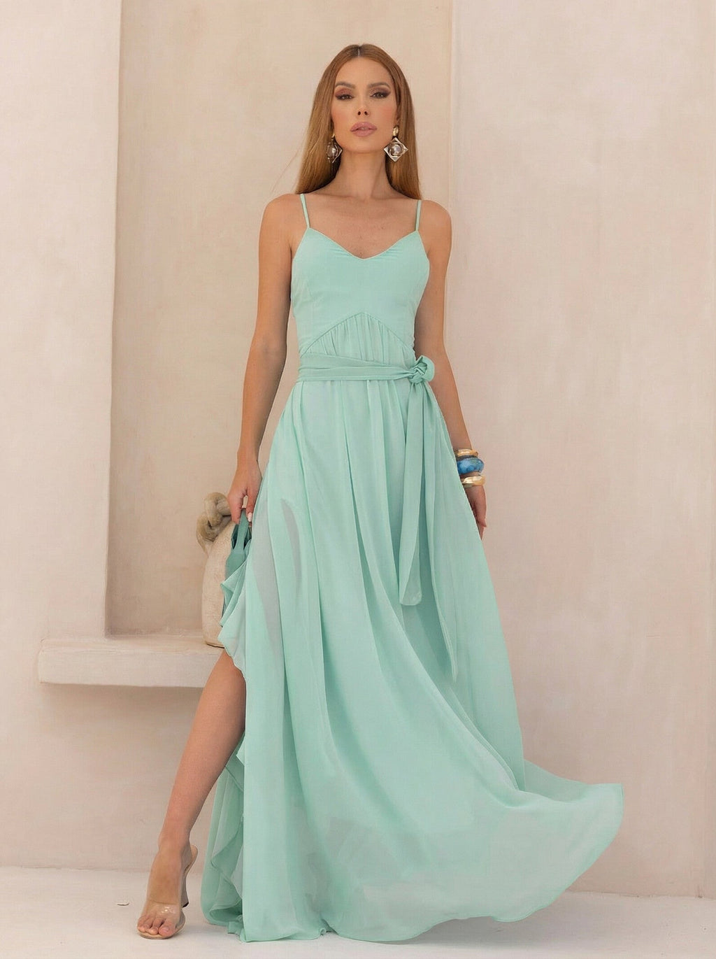 VESTIDO LONGO DECOTE V COM ALÇAS E FENDA LATERAL COM BABADOS VERDE