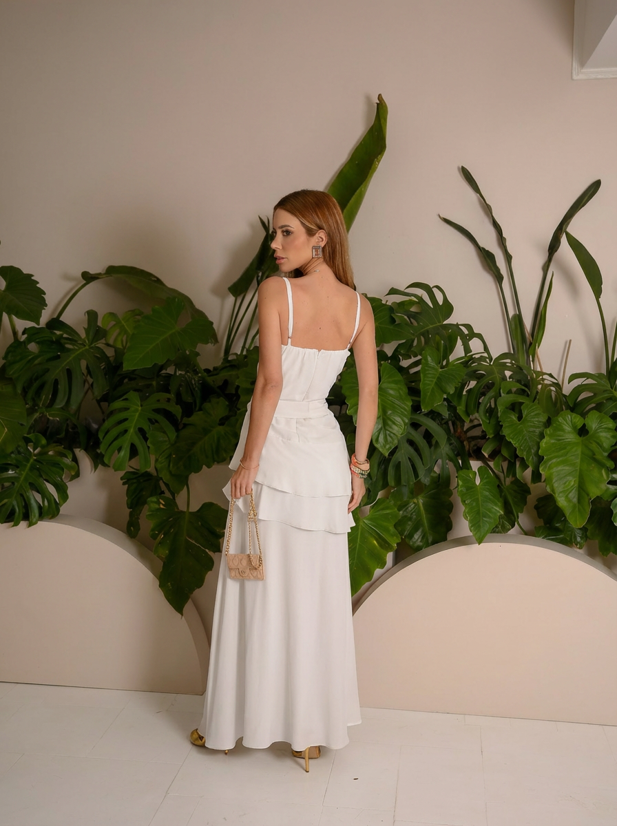 VESTIDO LONGO DECOTE RETO COM BABADO OFF WHITE