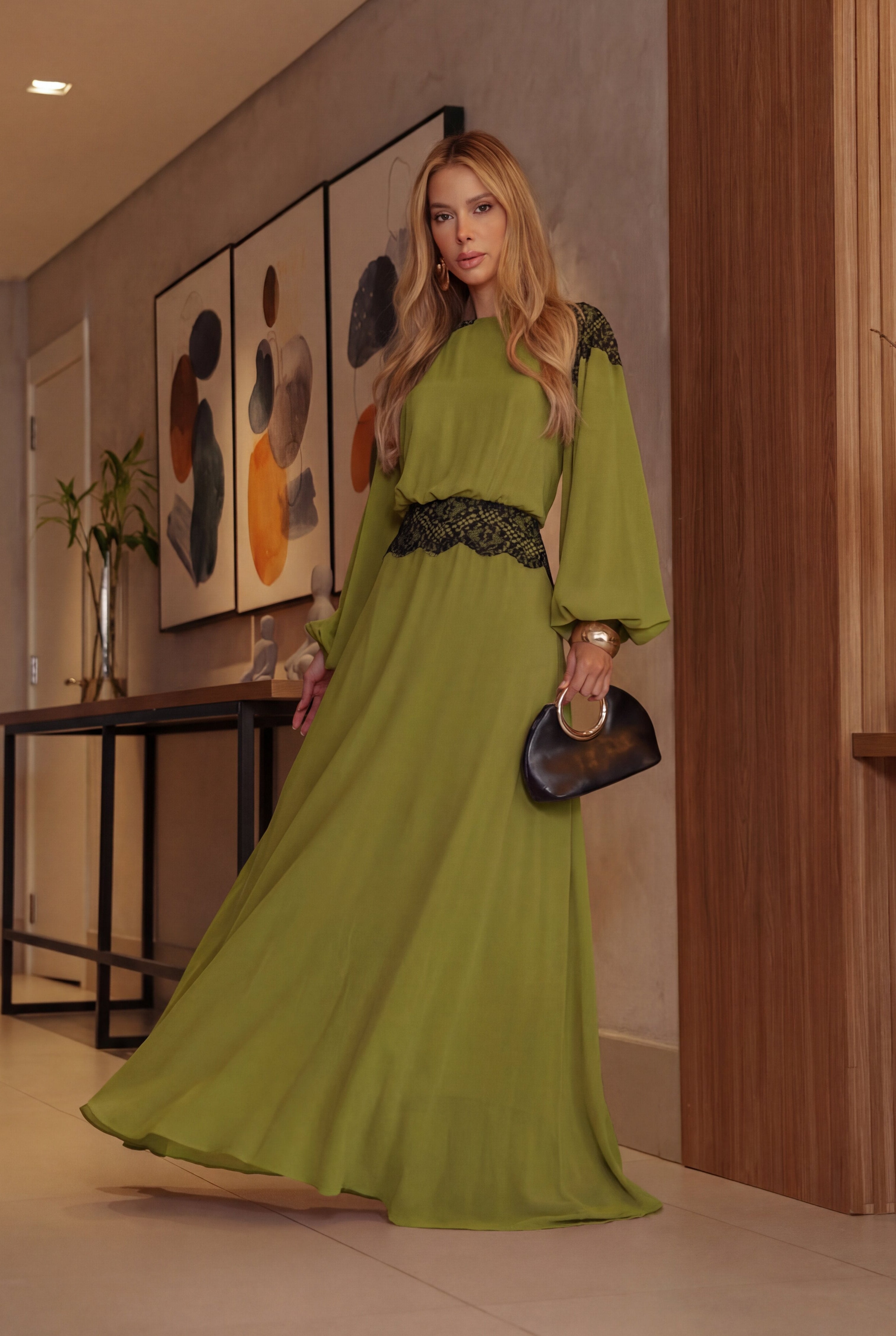 VESTIDO LONGO MANGA BALÃO COM RENDA VERDE