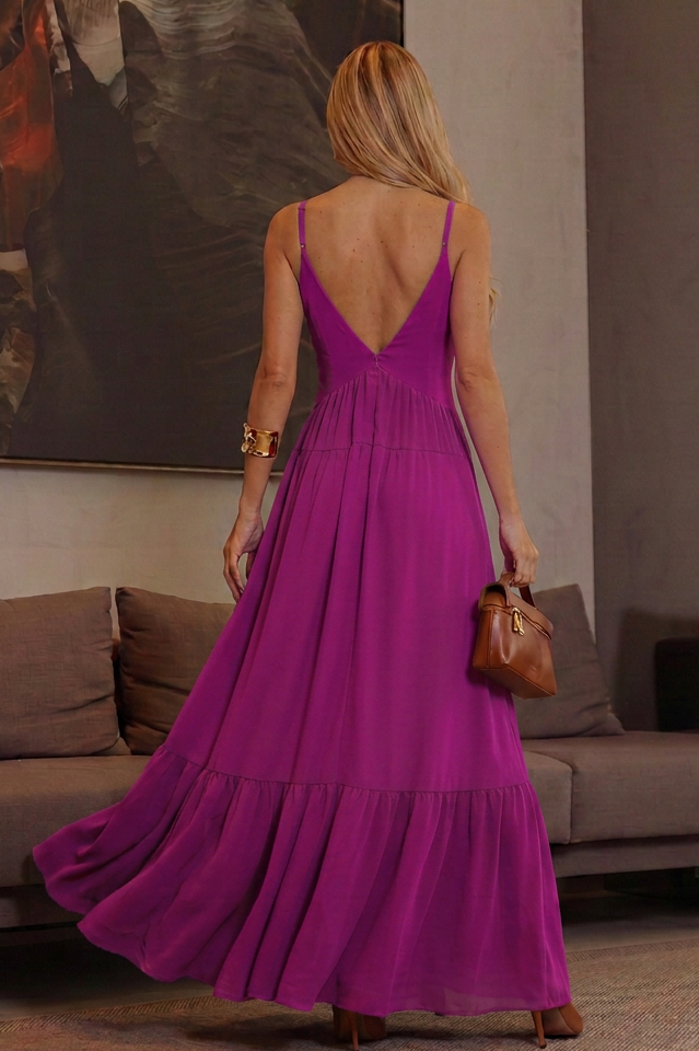 VESTIDO LONGO DECOTE V COM ALÇAS FINAS E CAPA FÚCSIA