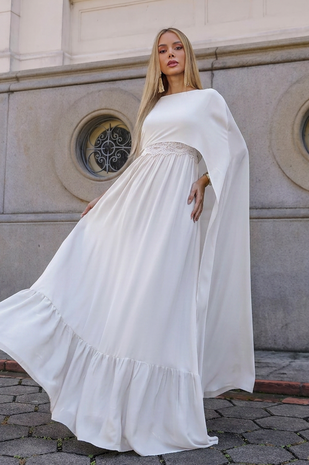 VESTIDO LONGO COM CAPA E DETALHE DE RENDA OFF WHITE