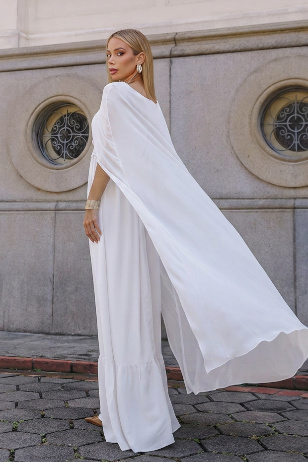VESTIDO LONGO COM CAPA E DETALHE DE RENDA OFF WHITE
