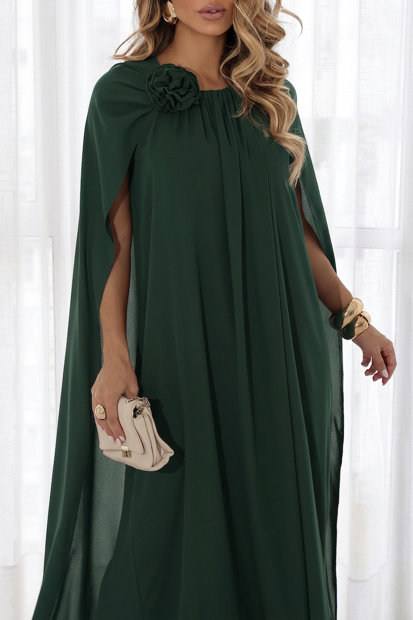 VESTIDO LONGO COM CAPA VERDE