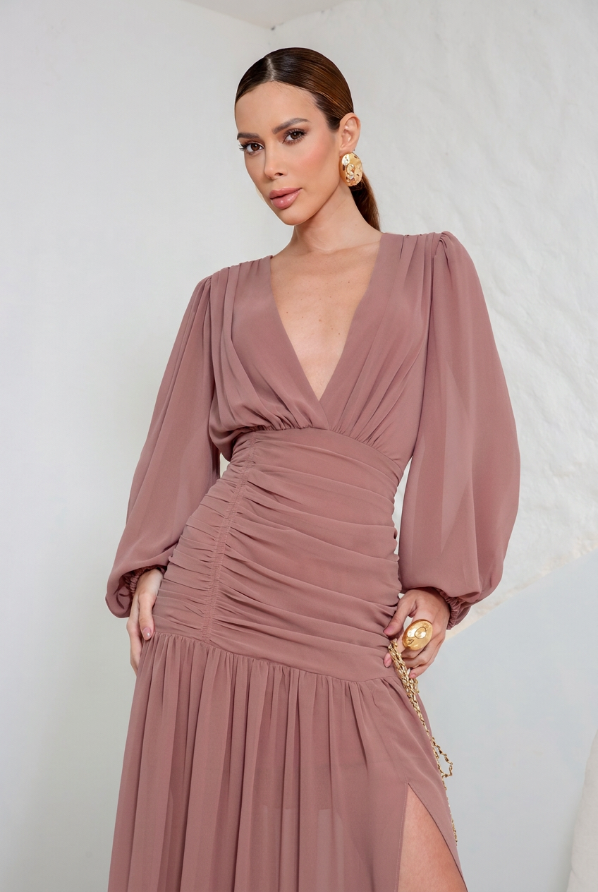VESTIDO LONGO DECOTE V COM MANGA LONGA E FRANZIDO NA CINTURA ROSA ANTIGO