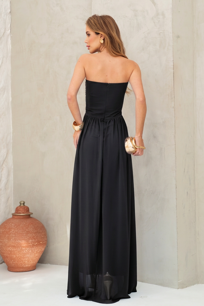 VESTIDO LONGO TOMARA QUE CAIA DECOTE V FRANZIDO E BROCHE FLORAL PRETO