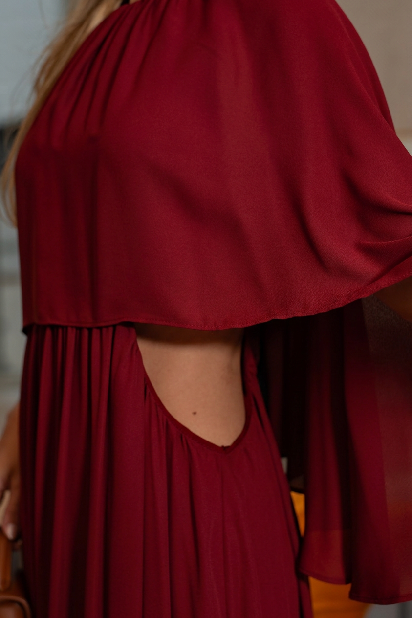 VESTIDO LONGO COM CAPA E BABADO NA BARRA MARSALA