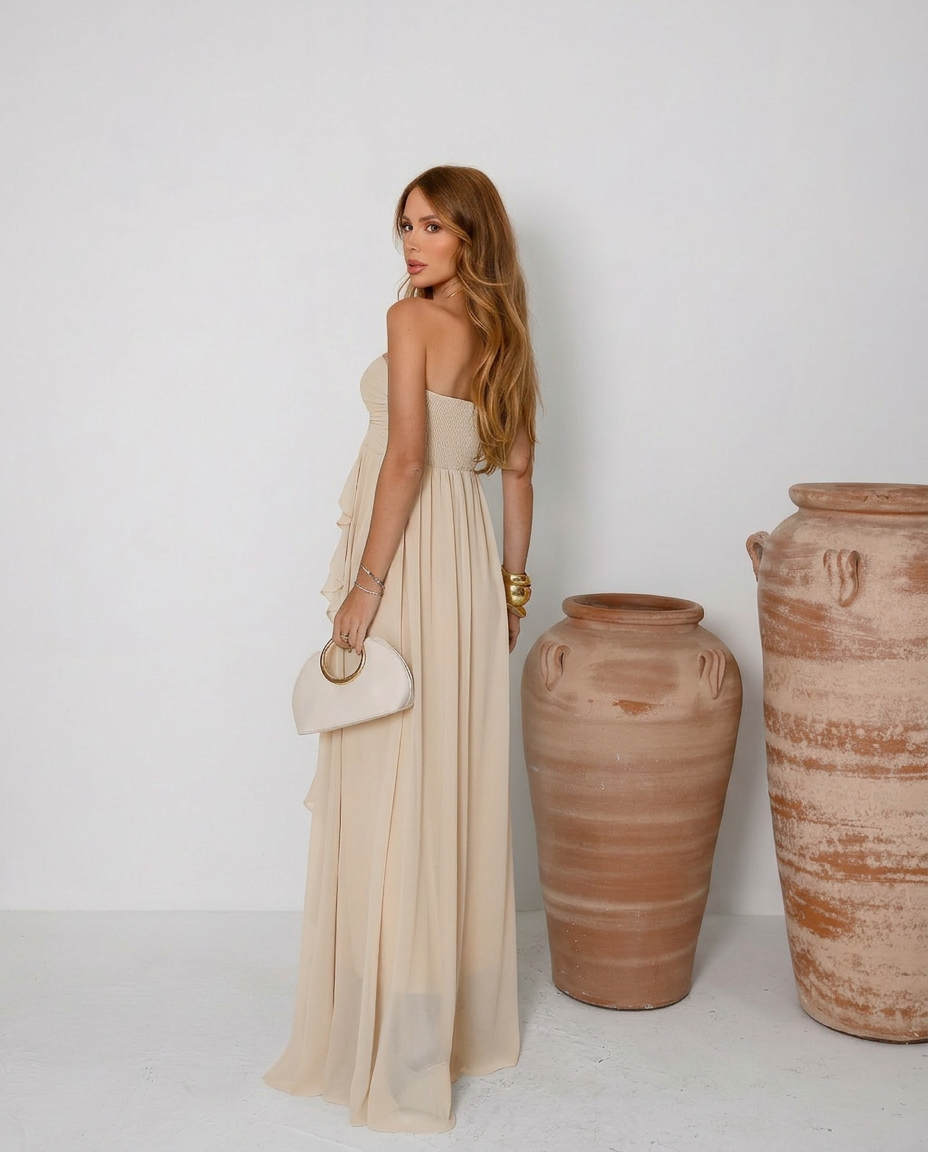 VESTIDO LONGO TOMARA QUE CAIA COM BABADOS CASCATA AREIA