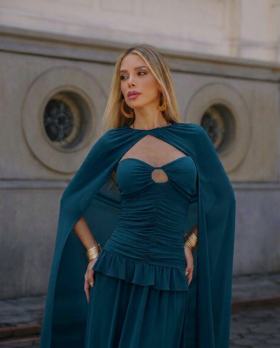 VESTIDO LONGO TOMARA QUE CAIA FRANZIDO COM RECORTE E CAPA AZUL PETRÓLEO