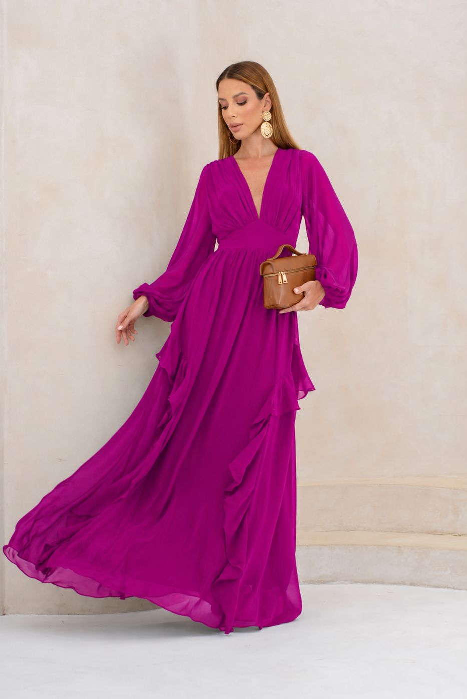 VESTIDO LONGO DECOTE V PROFUNDO COM MANGA BUFANTE E BABADOS LATERAIS ROSA