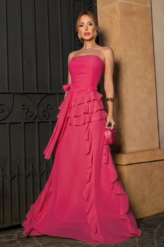 VESTIDO LONGO TOMARA QUE CAIA COM FRANZIDO E BABADOS ROSA