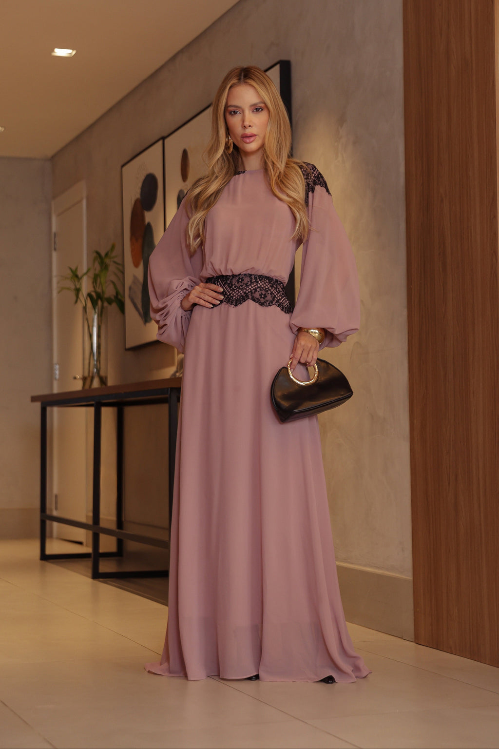 VESTIDO LONGO MANGA BALÃO COM RENDA ROSA ANTIGO