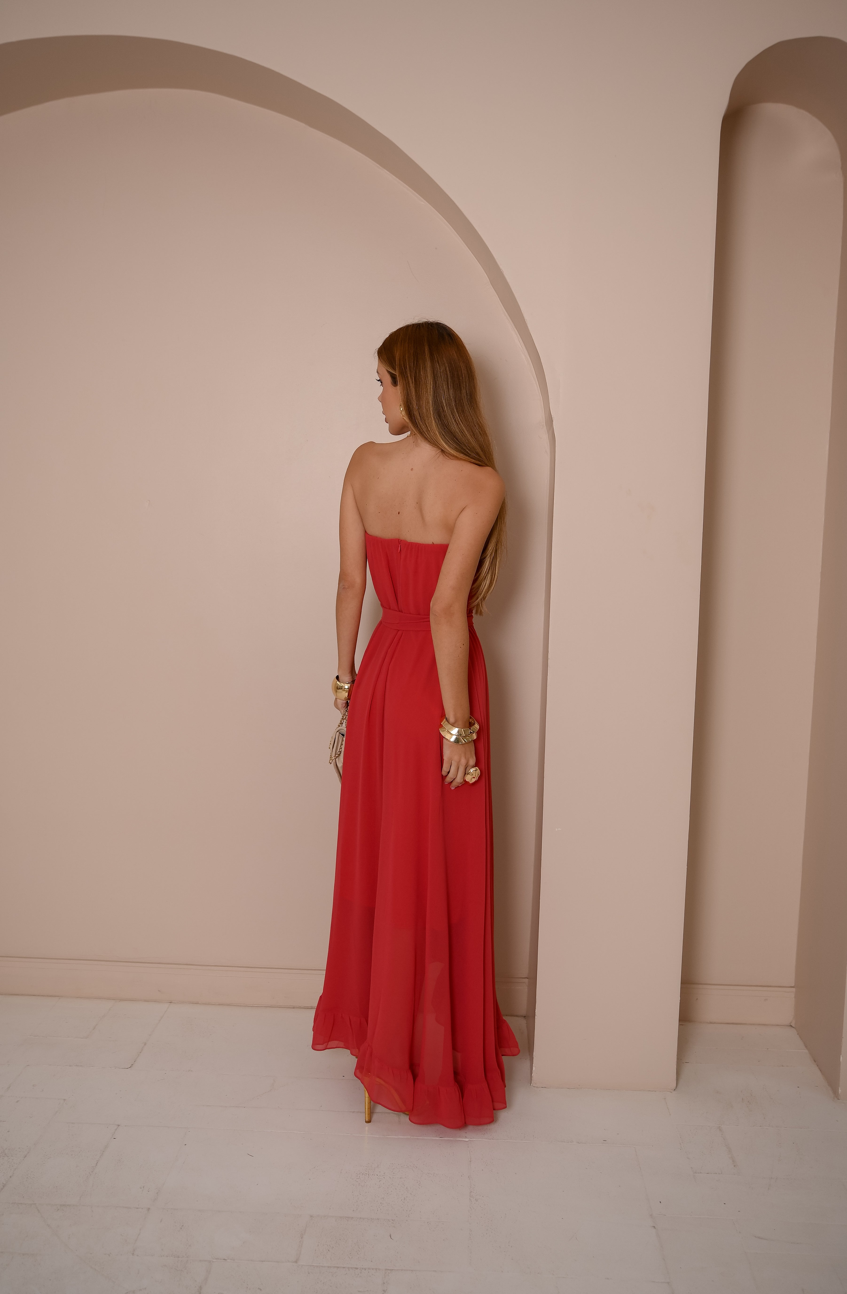 VESTIDO MIDI TOMARA QUE CAIA DECOTE CORAÇÃO BARRA ASSIMÉTRICA VERMELHO