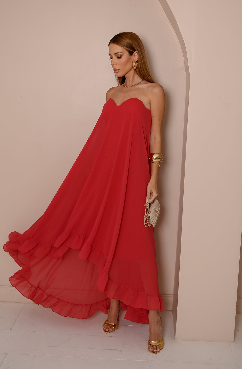 VESTIDO MIDI TOMARA QUE CAIA DECOTE CORAÇÃO BARRA ASSIMÉTRICA VERMELHO