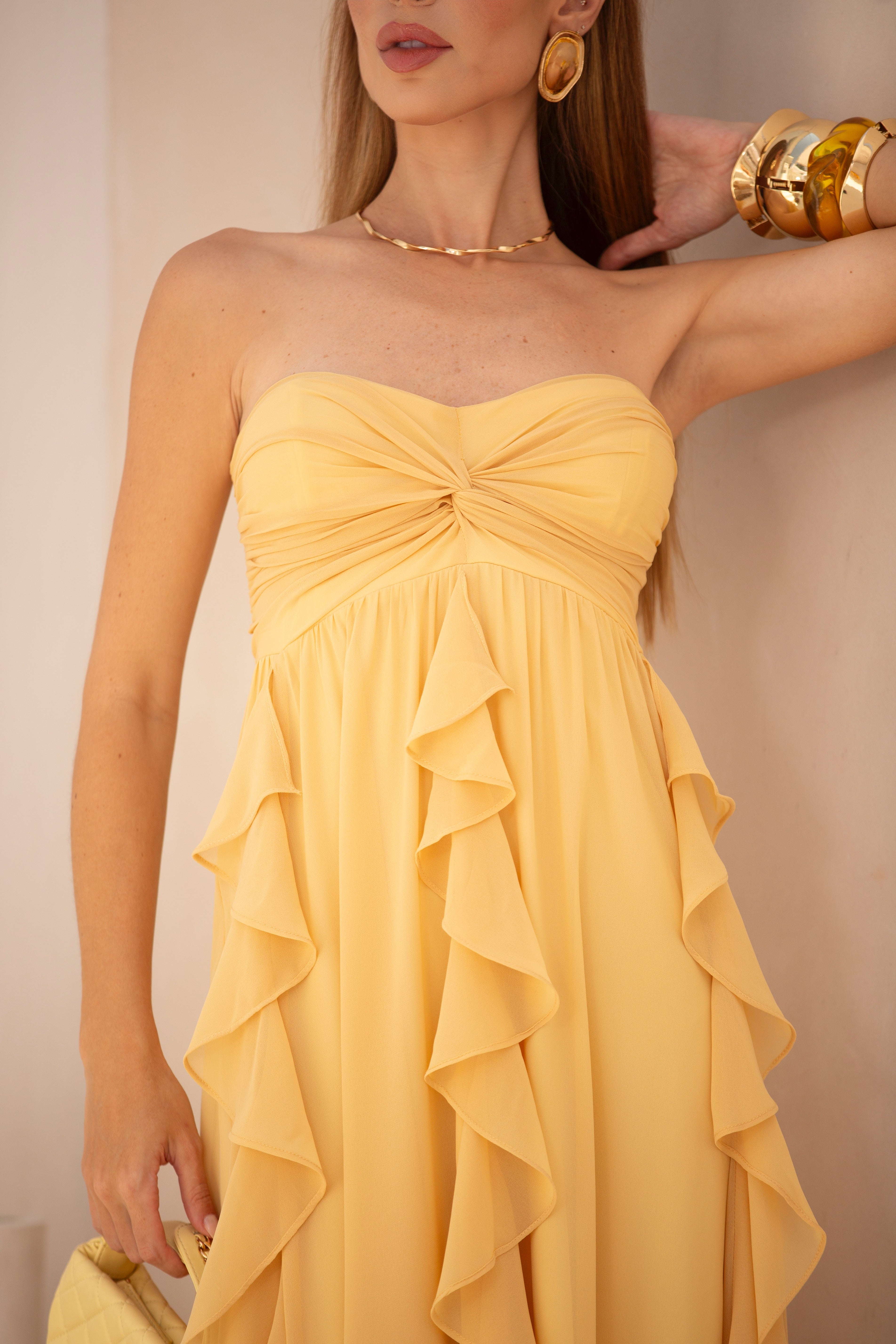 VESTIDO LONGO TOMARA QUE CAIA COM BABADOS CASCATA AMARELO