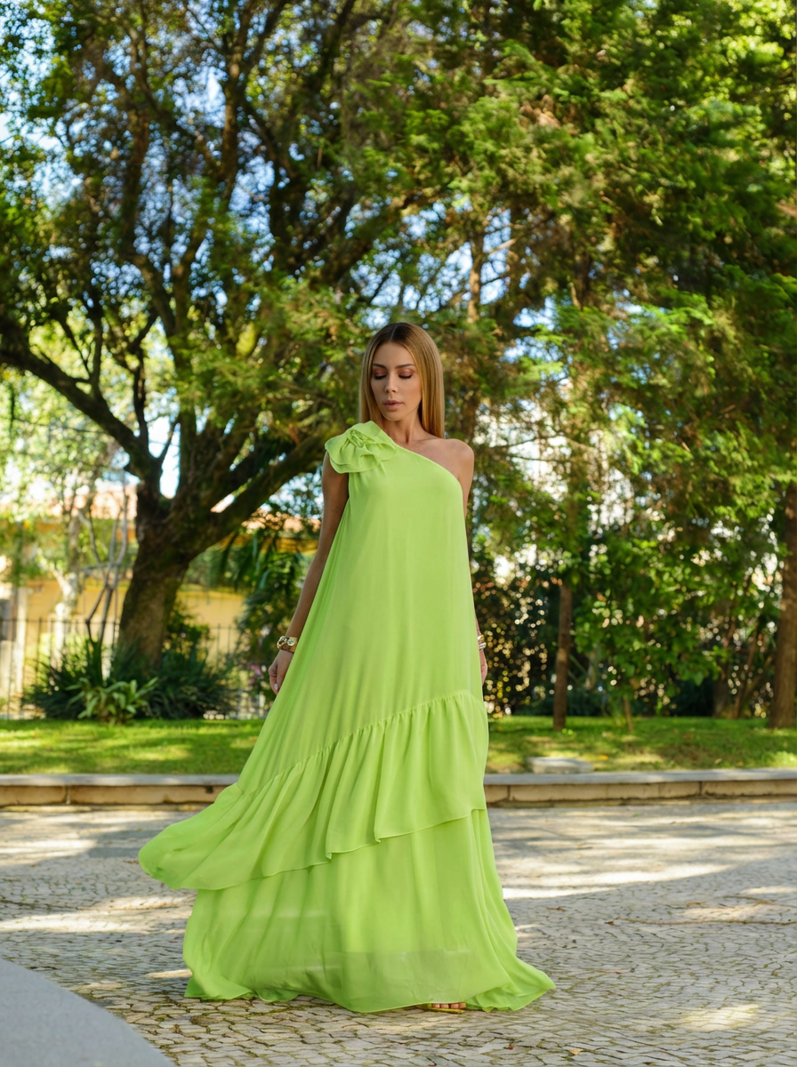 VESTIDO LONGO UM OMBRO COM FLOR 3D REMOVÍVEL E SAIA EM CAMADAS VERDE