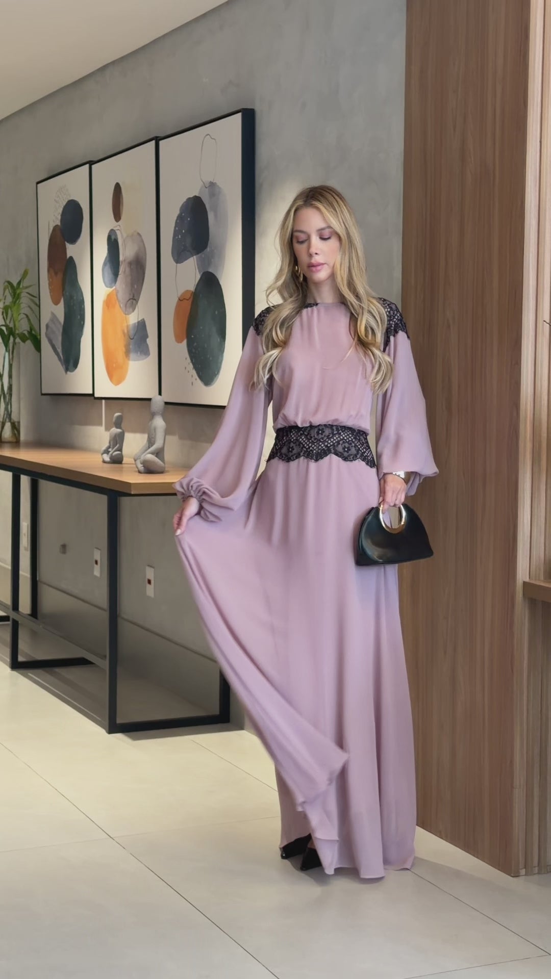 VESTIDO LONGO MANGA BALÃO COM RENDA ROSA