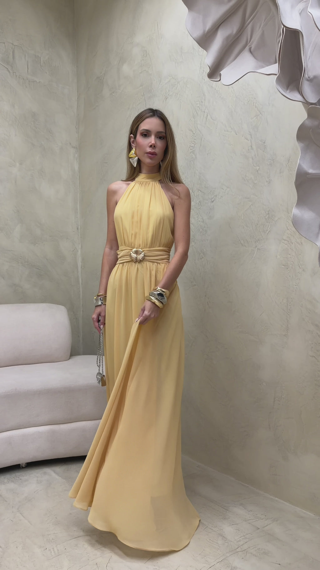 VESTIDO LONGO FRENTE ÚNICA DRAPEADO GOLA ALTA VERMELHO